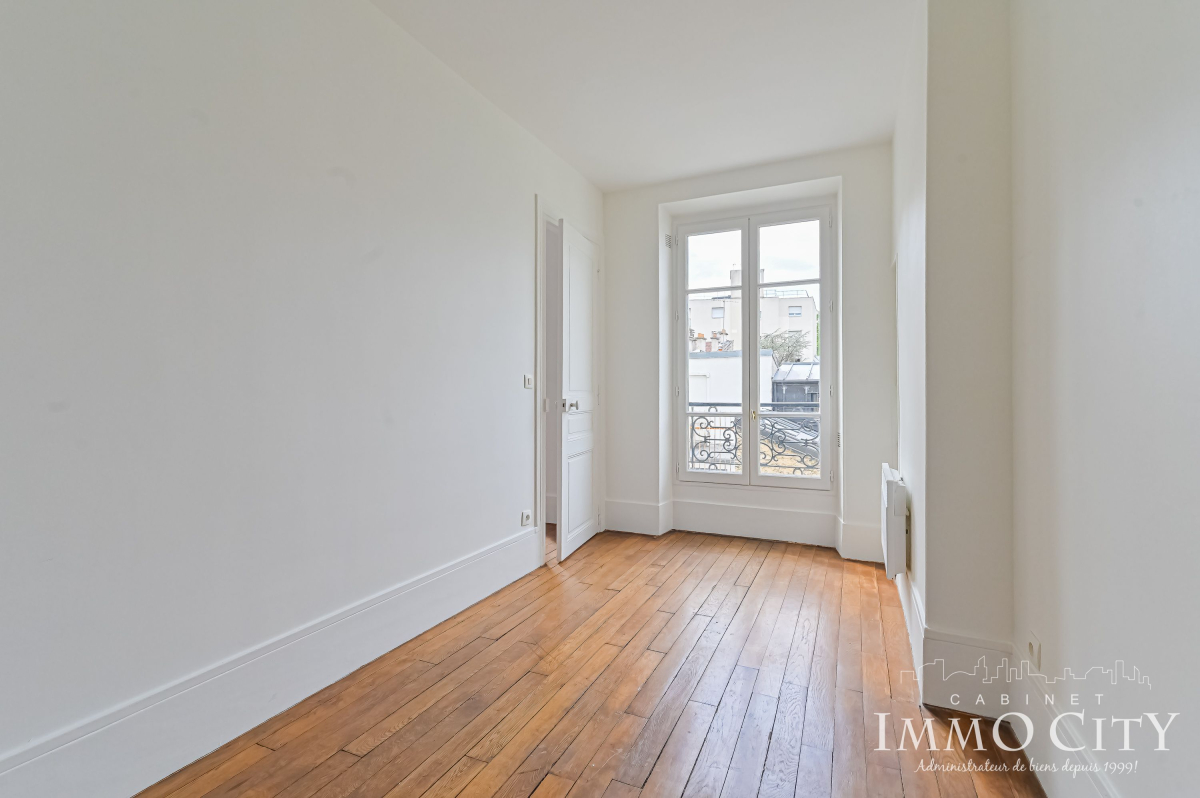 Location Appartement  3 pièces - 43m² 75015 Paris