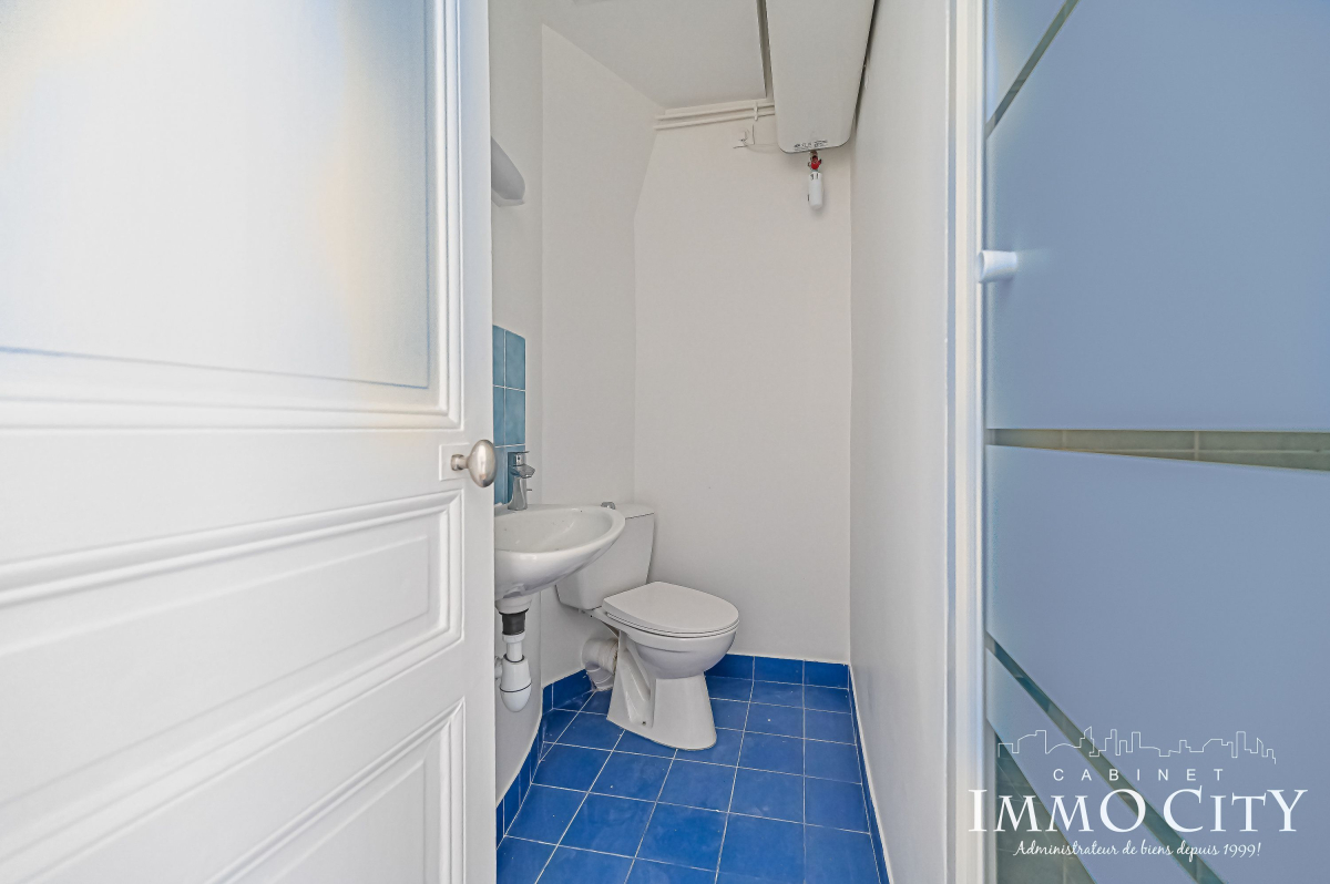 Location Appartement  3 pièces - 41m² 75015 Paris