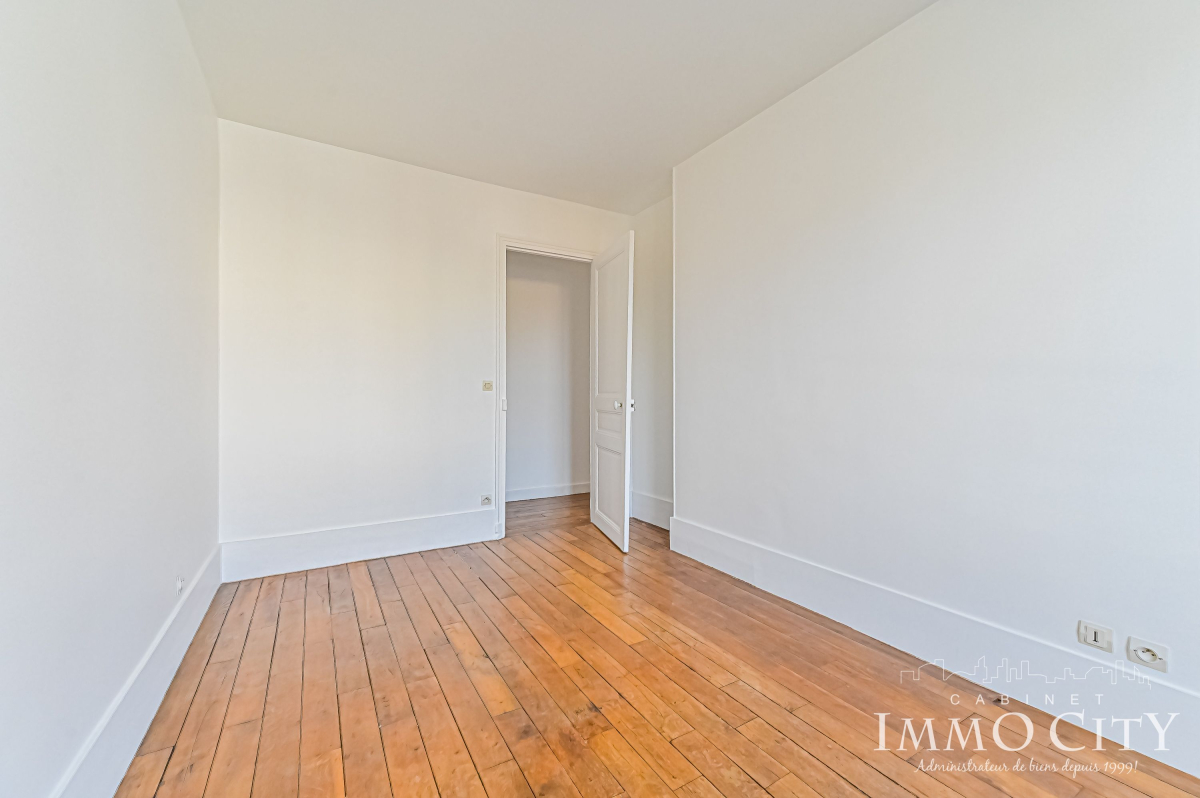 Location Appartement  3 pièces - 41m² 75015 Paris