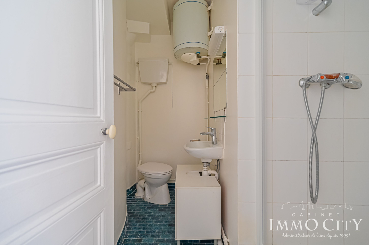 Location Appartement  3 pièces - 43m² 75015 Paris
