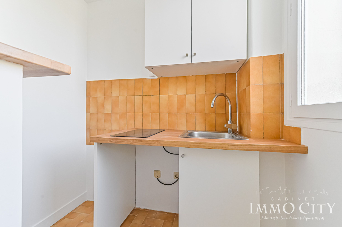 Location Appartement  3 pièces - 41m² 75015 Paris
