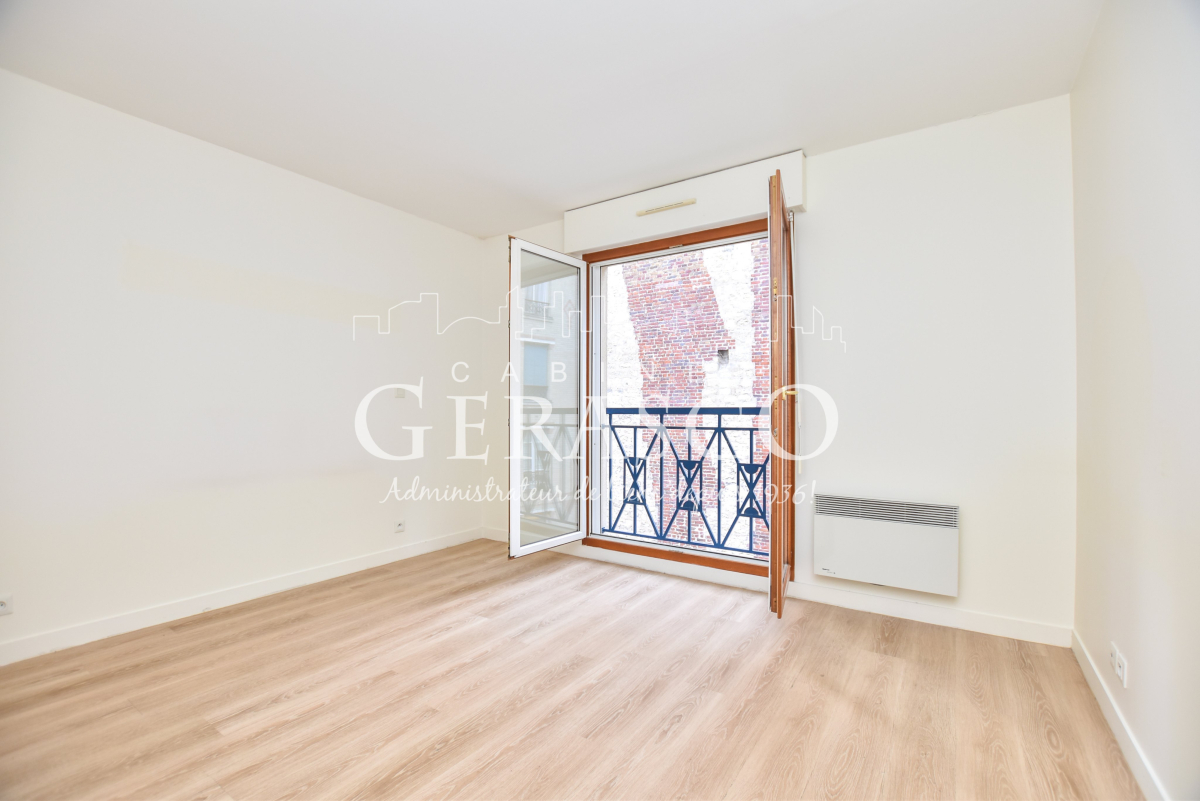 Location Appartement  3 pièces - 70.6m² 75015 Paris
