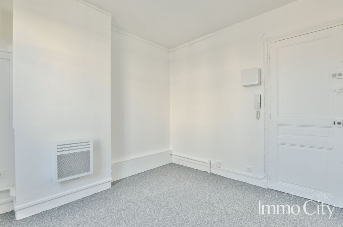 Location Bureau  1 pièce (studio) - 9.56m² 75016 Paris