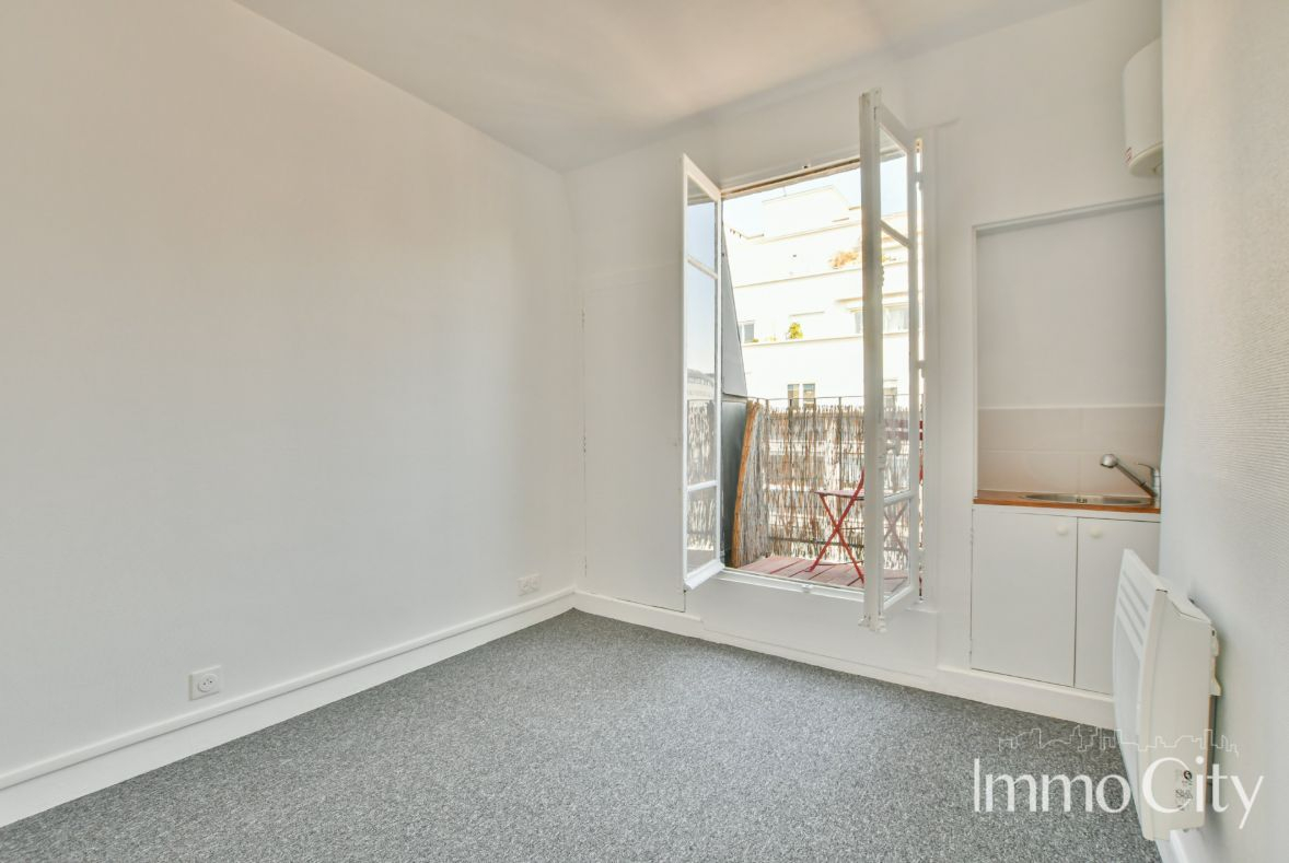 Location Bureau  1 pièce (studio) - 9.56m² 75016 Paris
