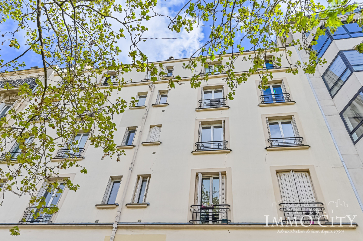 Vente Appartement  2 pièces - 29.7m² 75007 Paris
