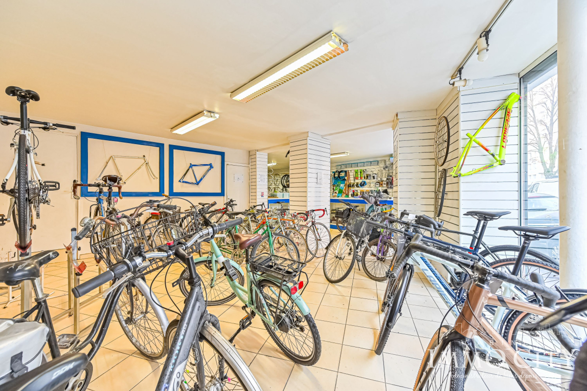 Location Local commercial  4 pièces - 129m² 92300 Levallois-perret