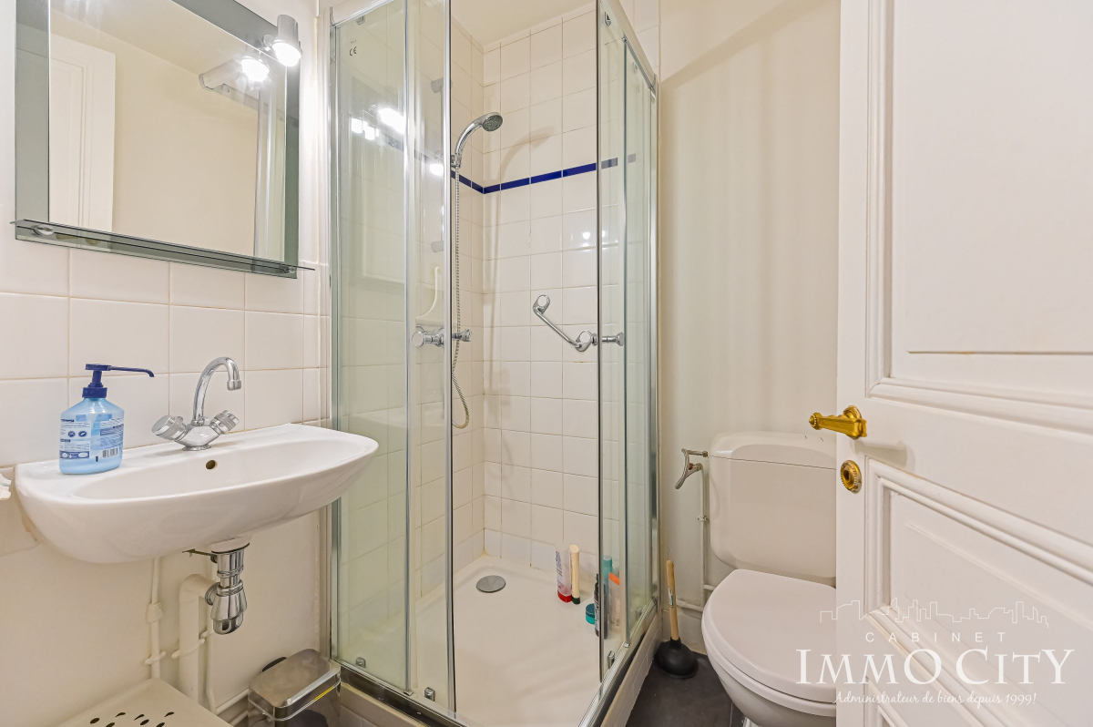 Vente Appartement  2 pièces - 52m² 75007 Paris