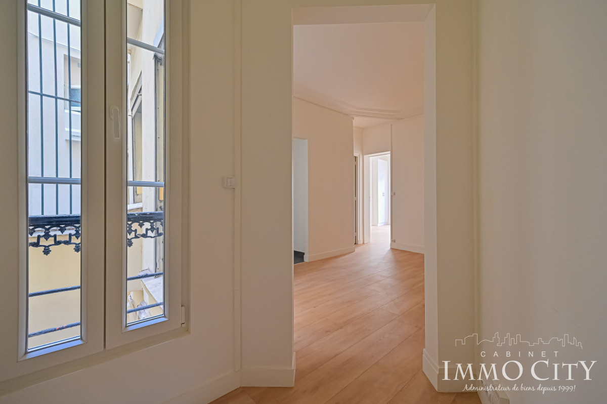 Location Appartement  2 pièces - 34m² 75009 Paris