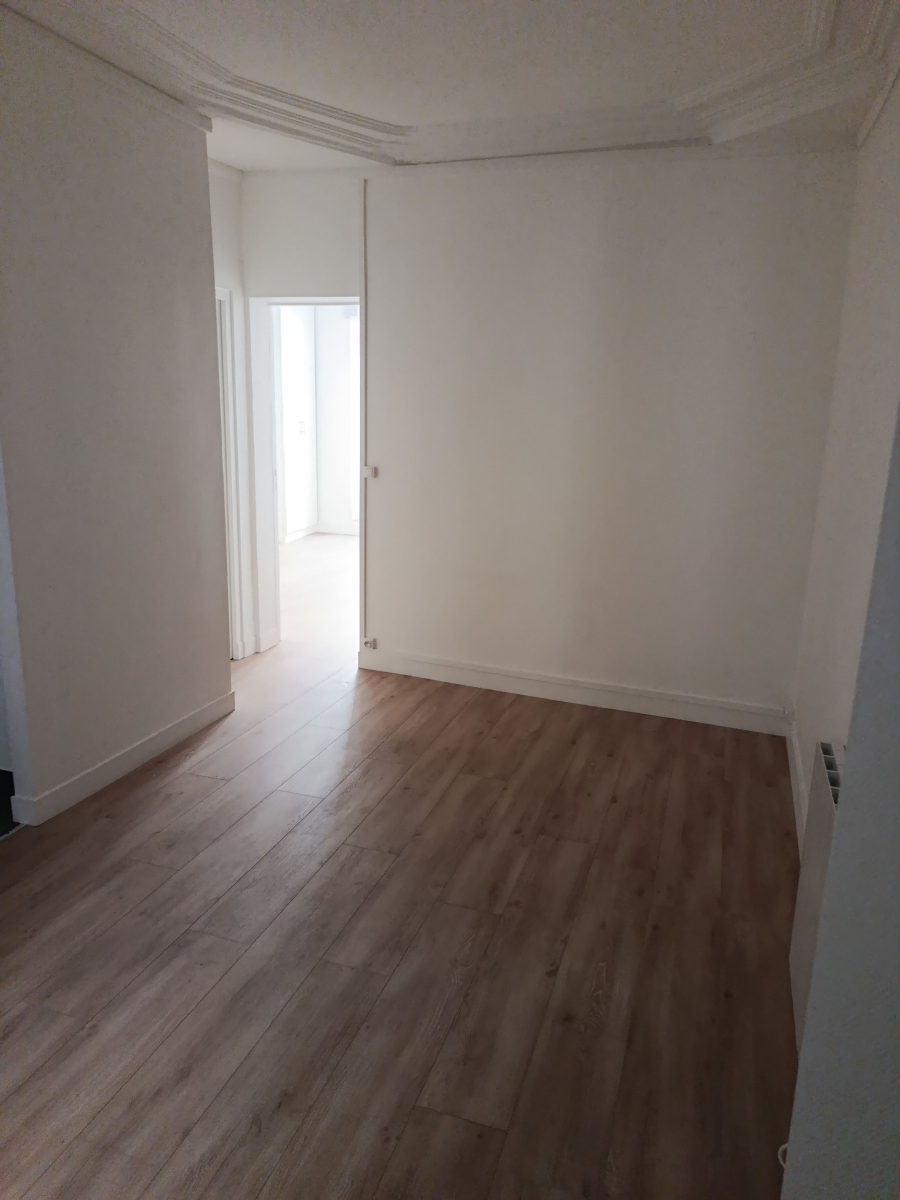 Location Appartement  2 pièces - 34m² 75009 Paris