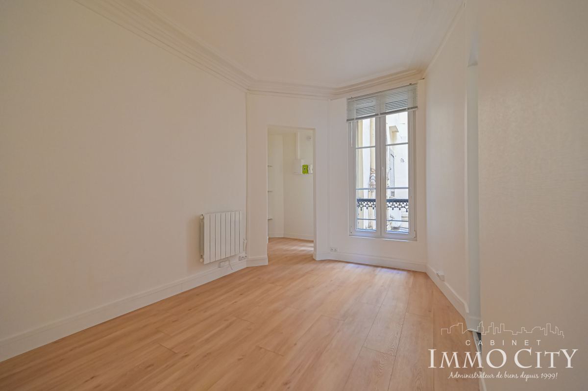 Location Appartement  2 pièces - 34m² 75009 Paris