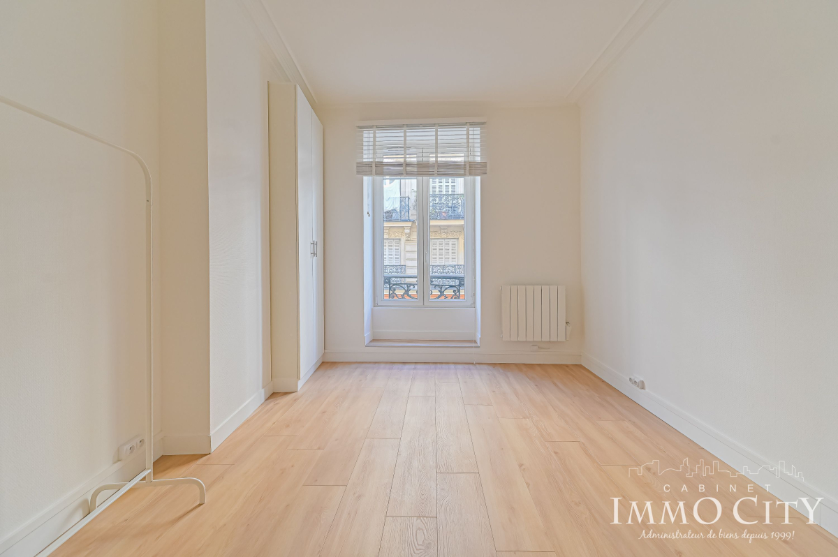 Location Appartement  2 pièces - 34m² 75009 Paris