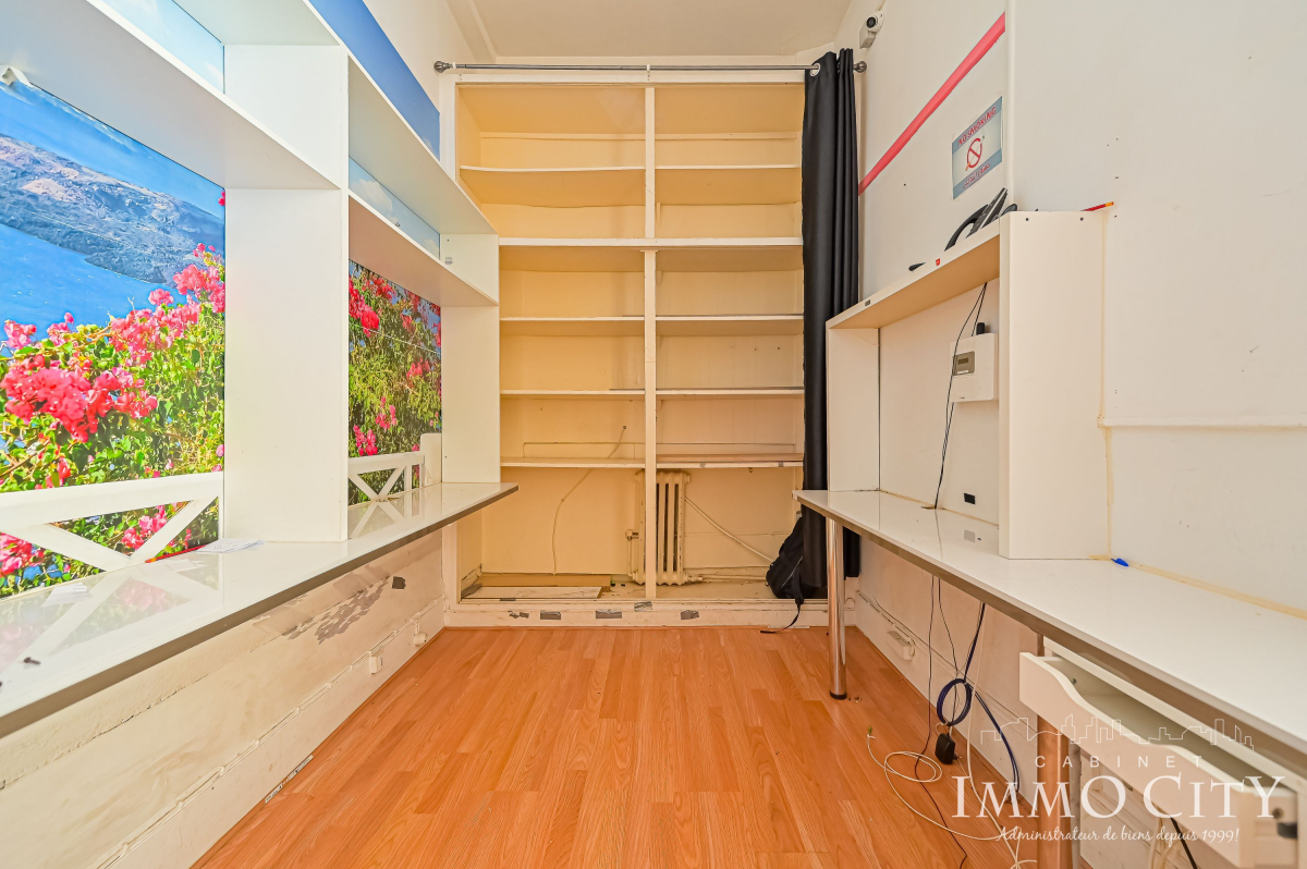 Location Local commercial  2 pièces - 32m² 75008 Paris