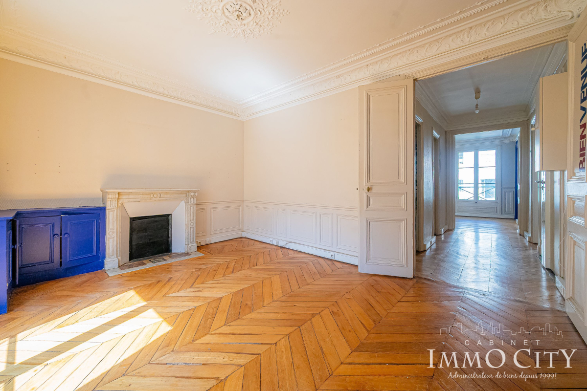 Location Bureau  3 pièces - 57m² 75009 Paris
