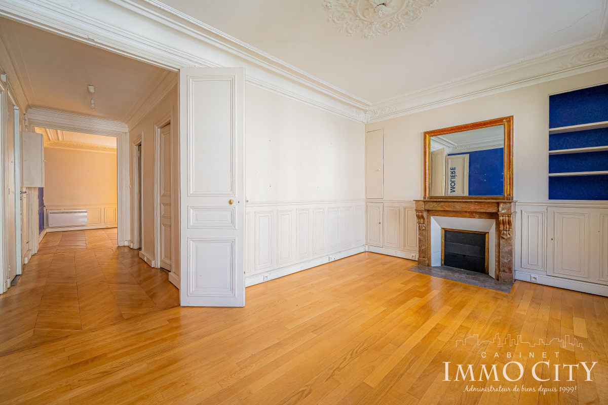 Location Bureau  3 pièces - 57m² 75009 Paris
