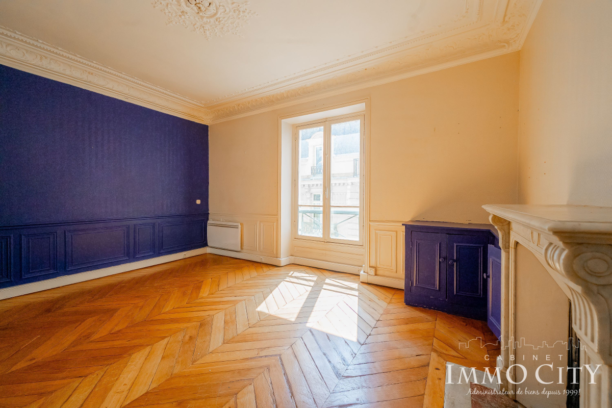 Location Bureau  3 pièces - 57m² 75009 Paris