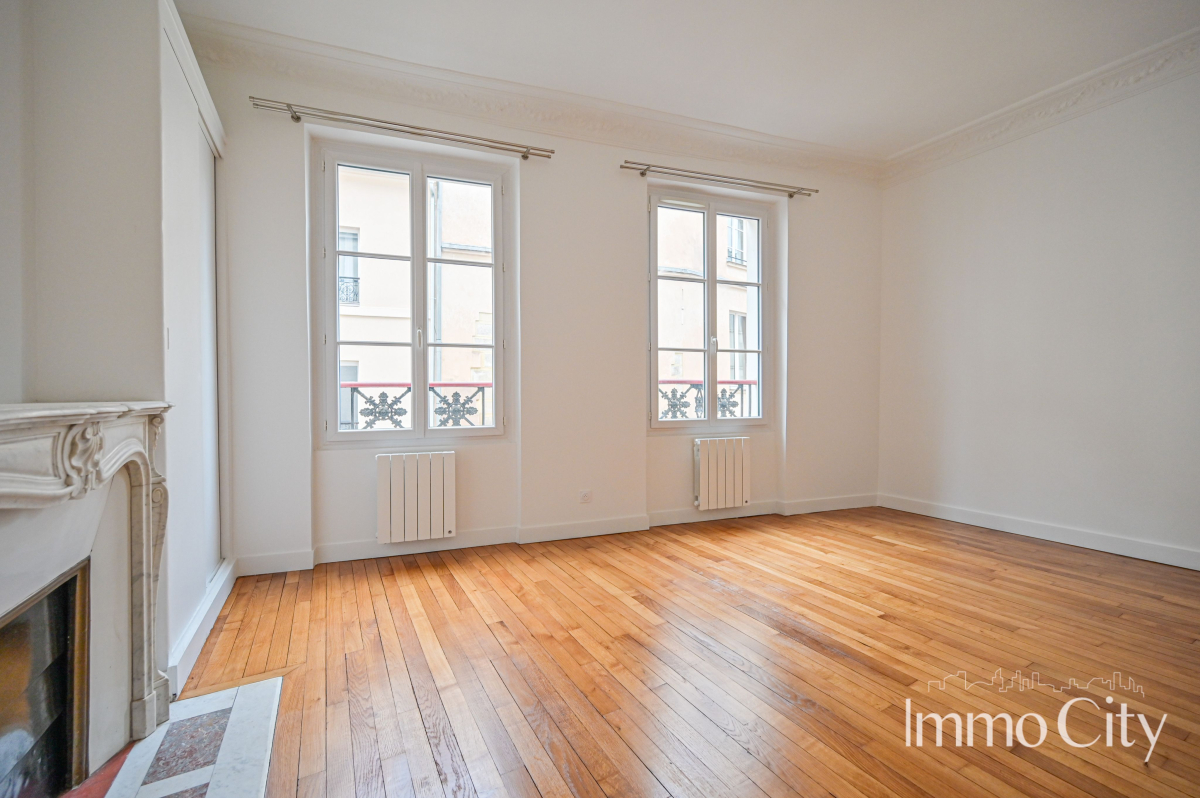 Location Appartement  3 pièces - 72m² 75001 Paris