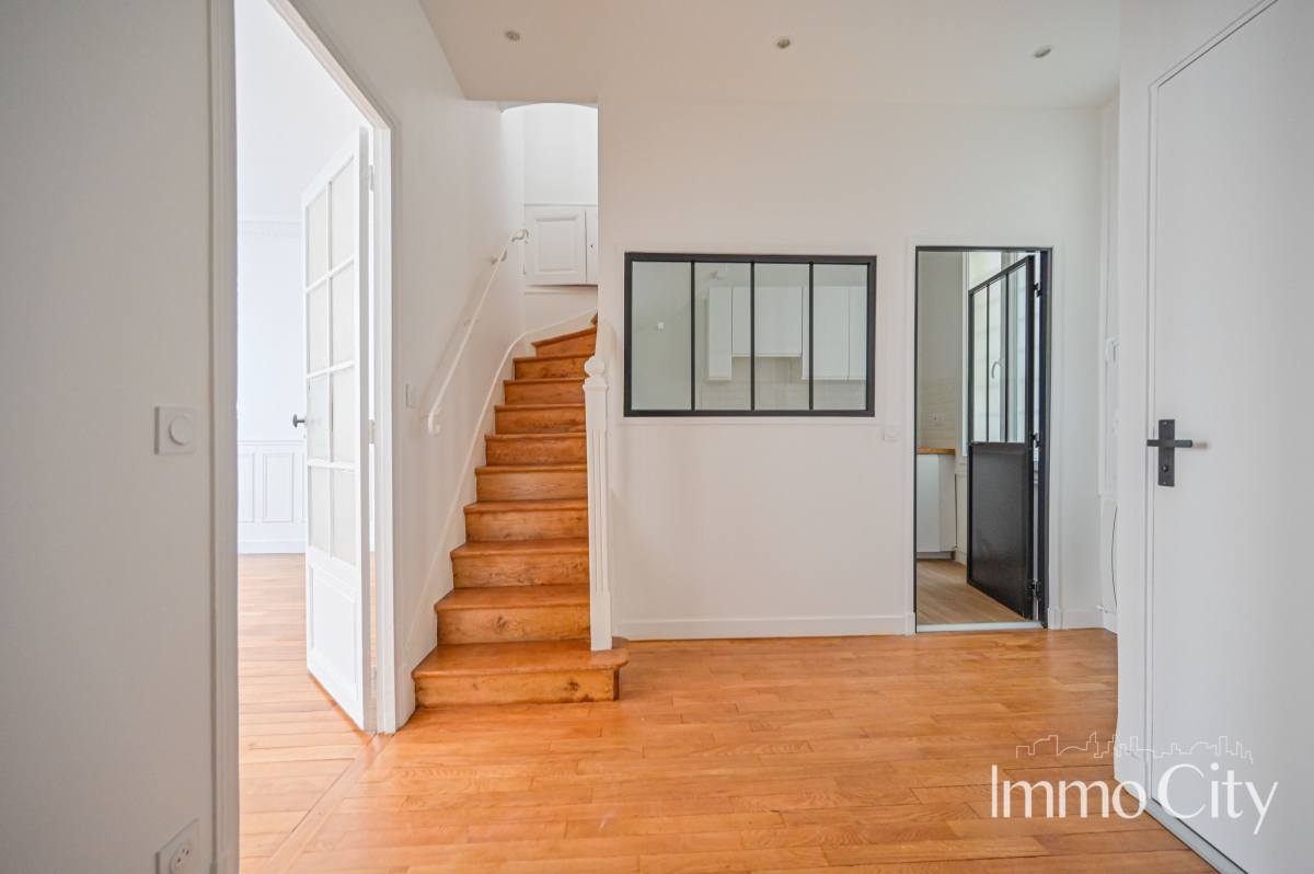 Location Appartement  3 pièces - 72m² 75001 Paris