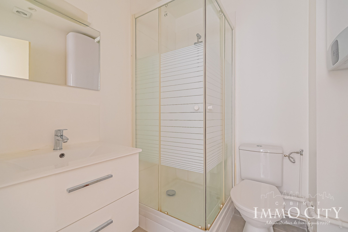 Location Appartement  2 pièces - 34m² 75018 Paris