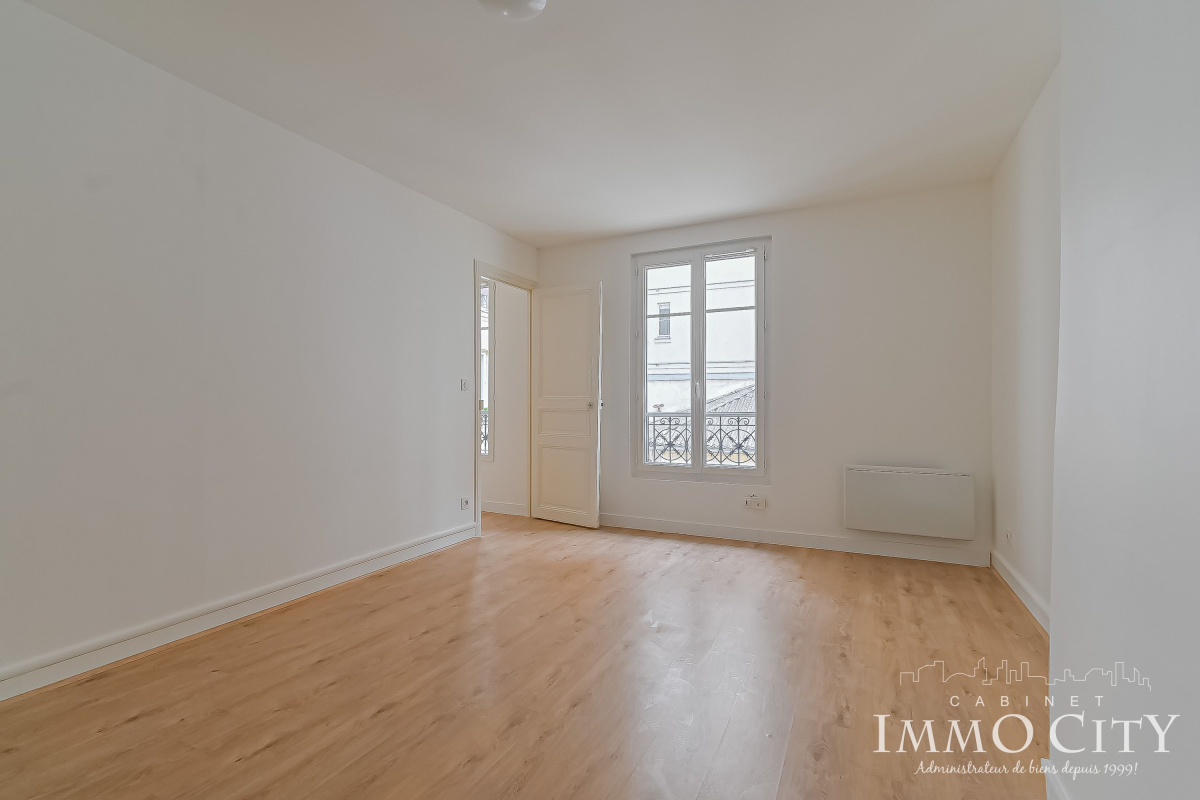 Location Appartement  2 pièces - 34m² 75018 Paris