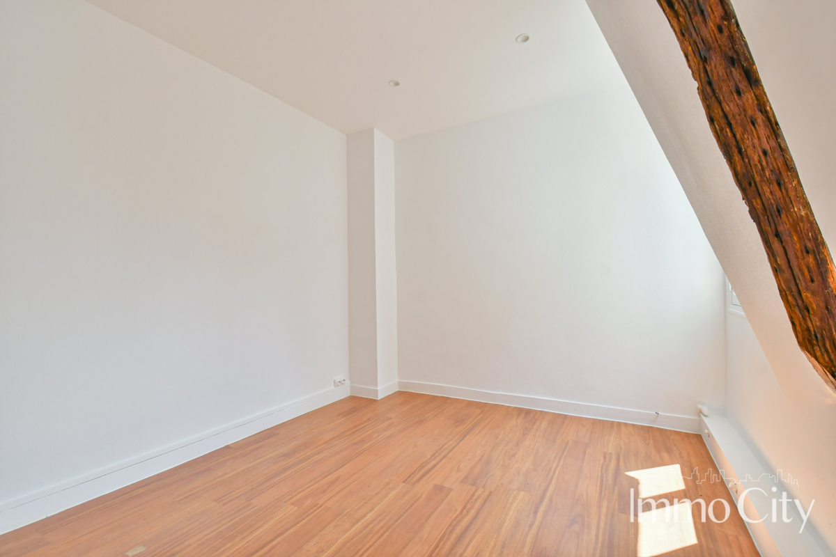 Vente Appartement  1 pièce (studio) - 15.47m² 75017 Paris