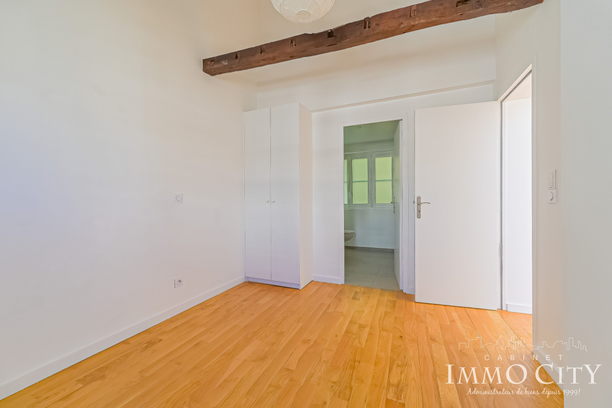 Location Appartement  3 pièces - 83m² 75009 Paris