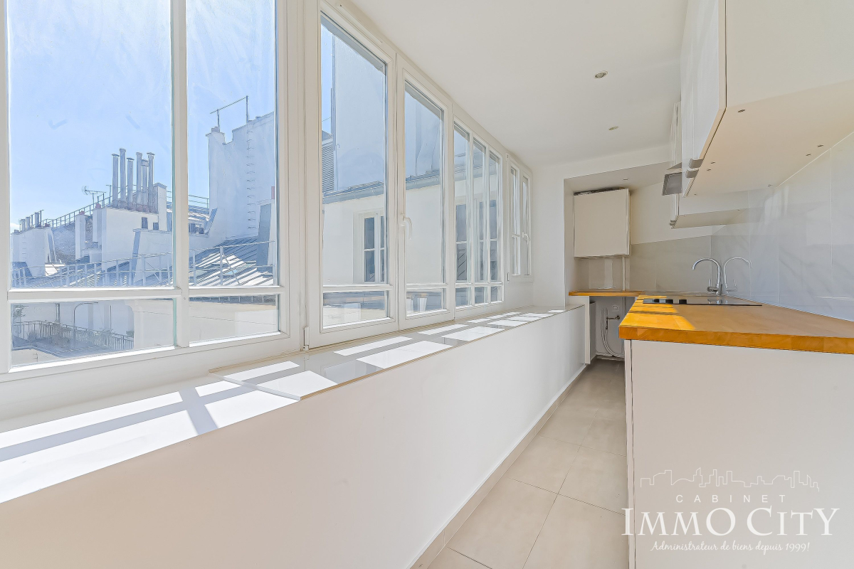 Location Appartement  3 pièces - 83m² 75009 Paris