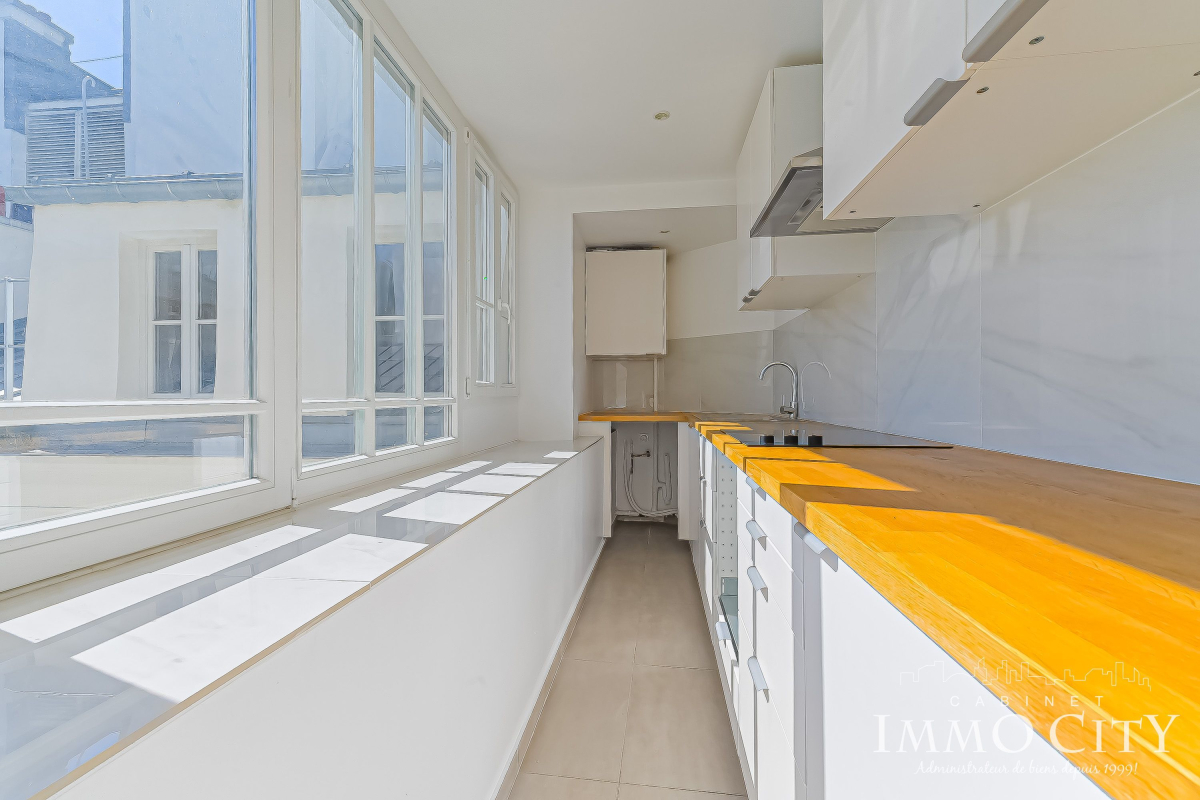 Location Appartement  3 pièces - 83m² 75009 Paris