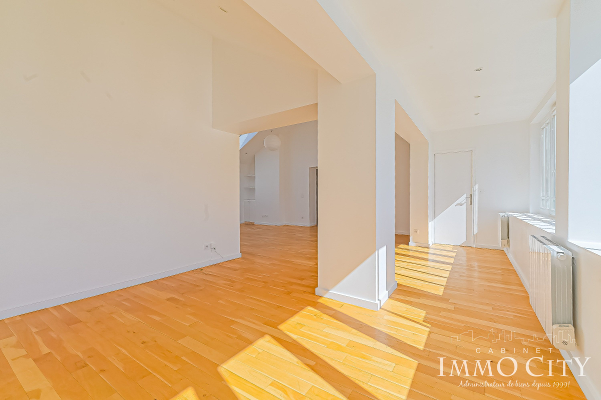 Location Appartement  3 pièces - 83m² 75009 Paris