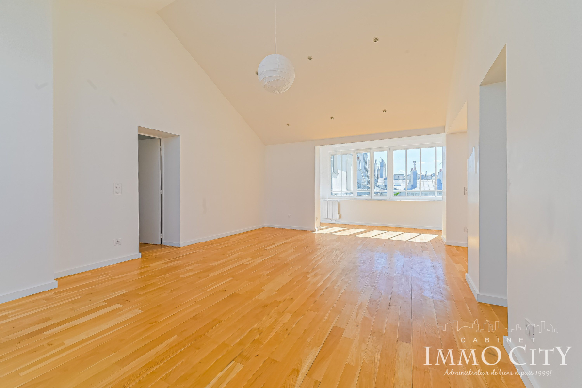 Location Appartement  3 pièces - 83m² 75009 Paris