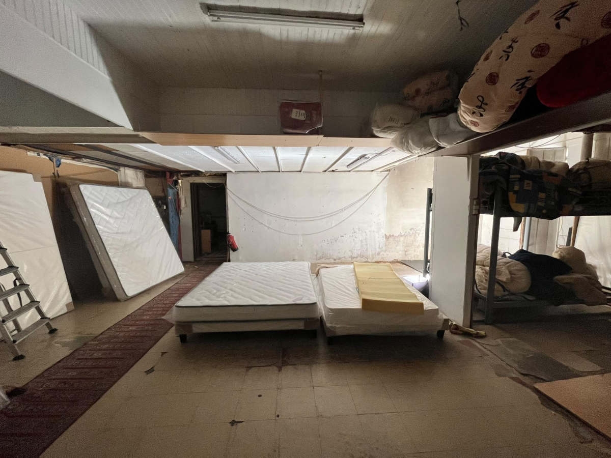 Vente Local commercial  1 pièce (studio) - 116m² 75011 Paris