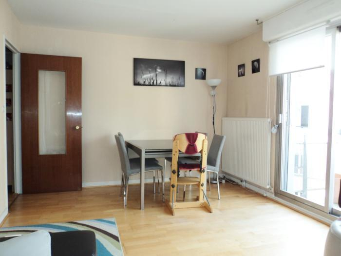 Location Appartement  4 pièces - 77.3m²  
