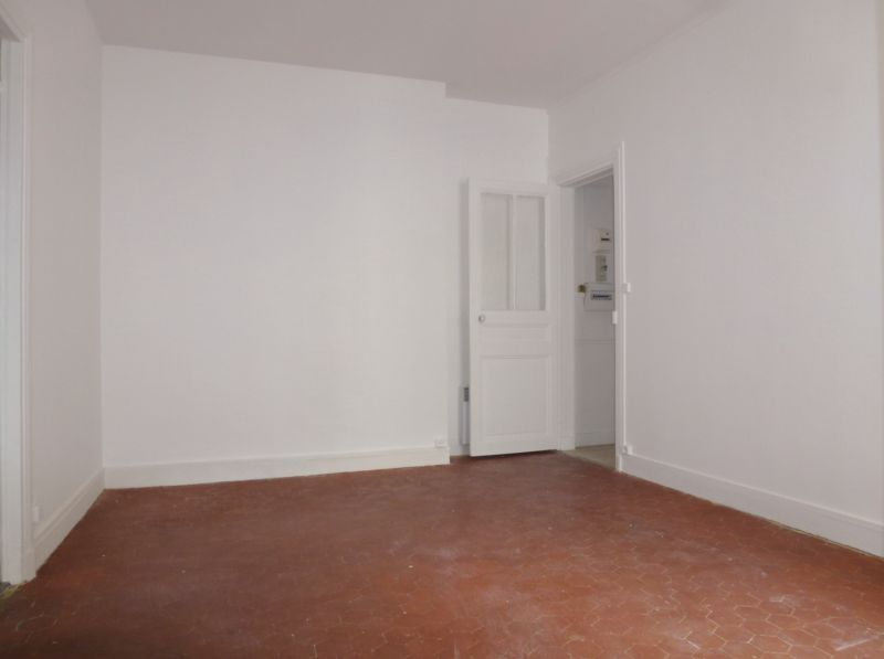 Location Appartement  2 pièces - 35.85m² 75011 Paris