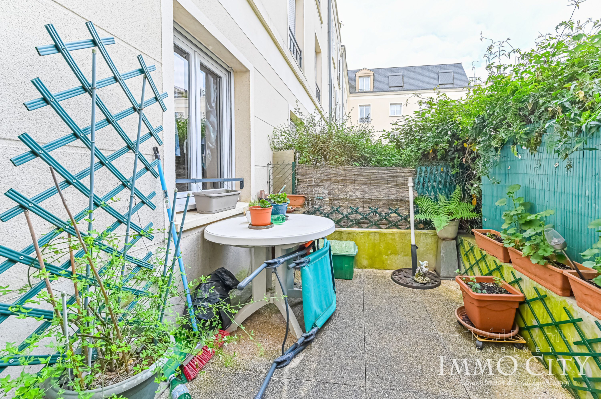 Vente Appartement  2 pièces - 47m² 94320 Thiais