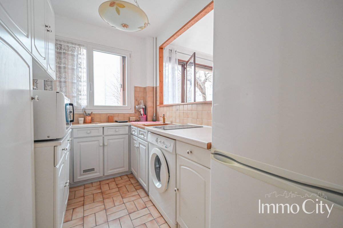 Vente Appartement meublé 2 pièces - 34.5m² 94320 Thiais