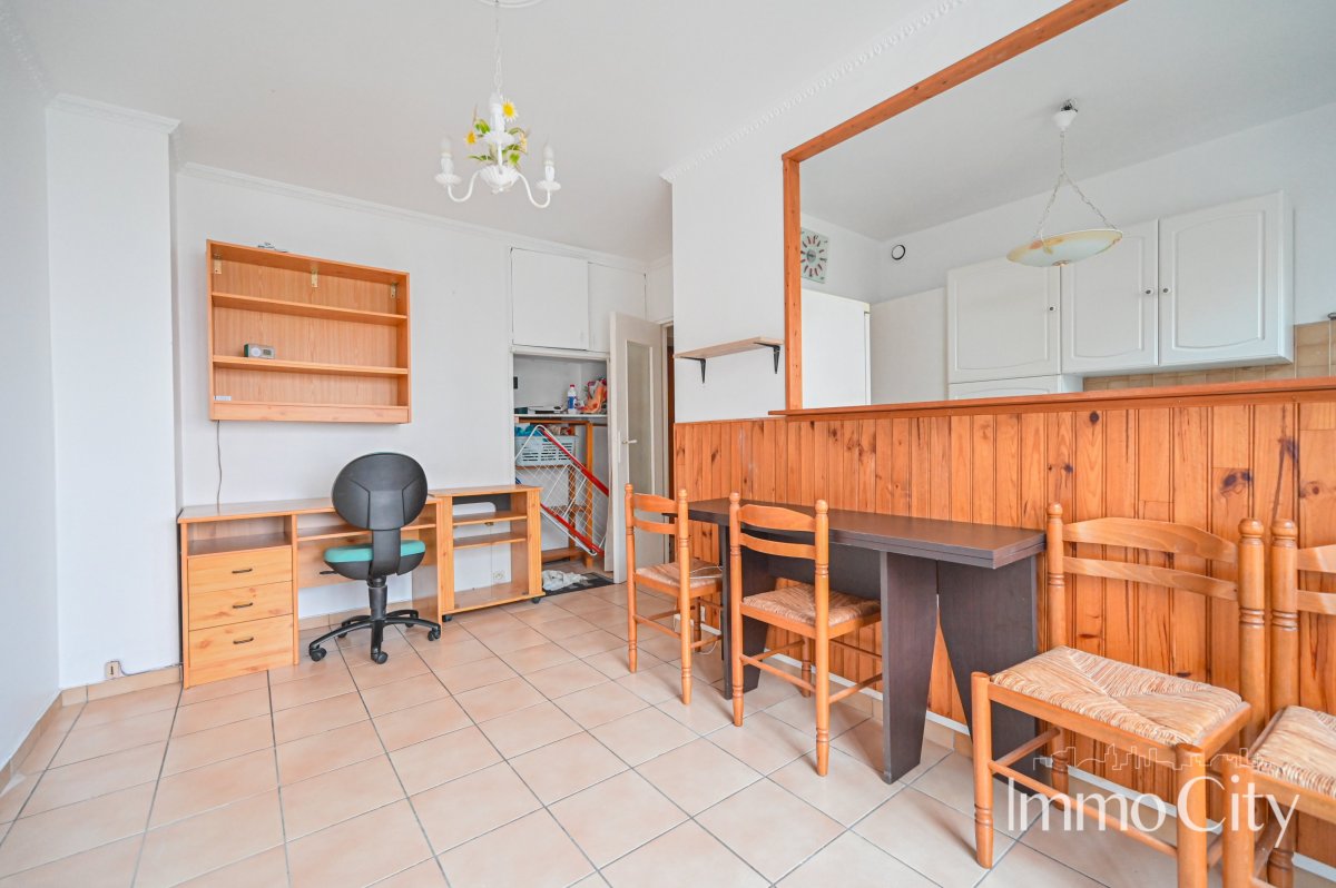 Vente Appartement meublé 2 pièces - 34.5m² 94320 Thiais