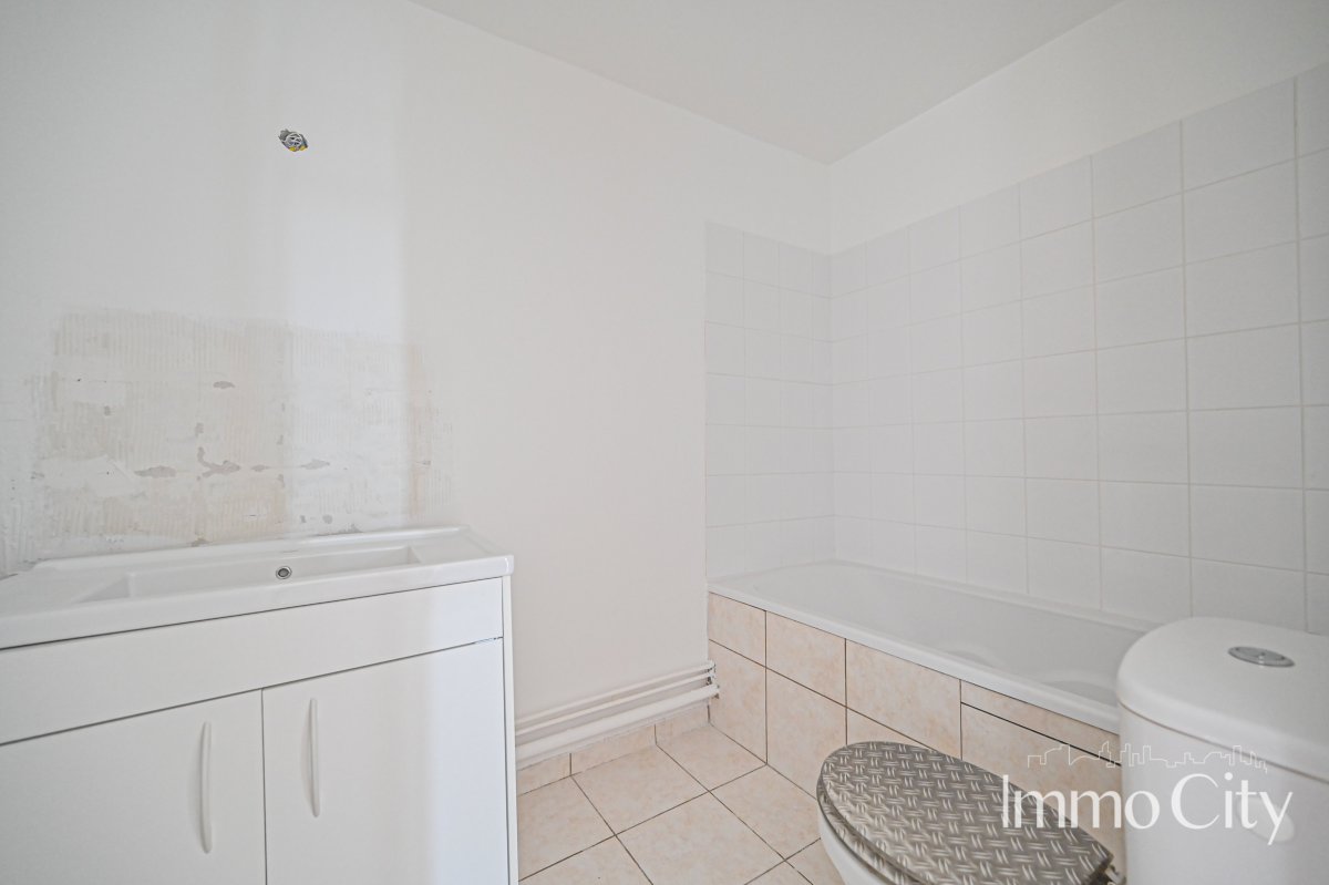 Location Appartement  4 pièces - 77.9m² 94600 Choisy-le-roi