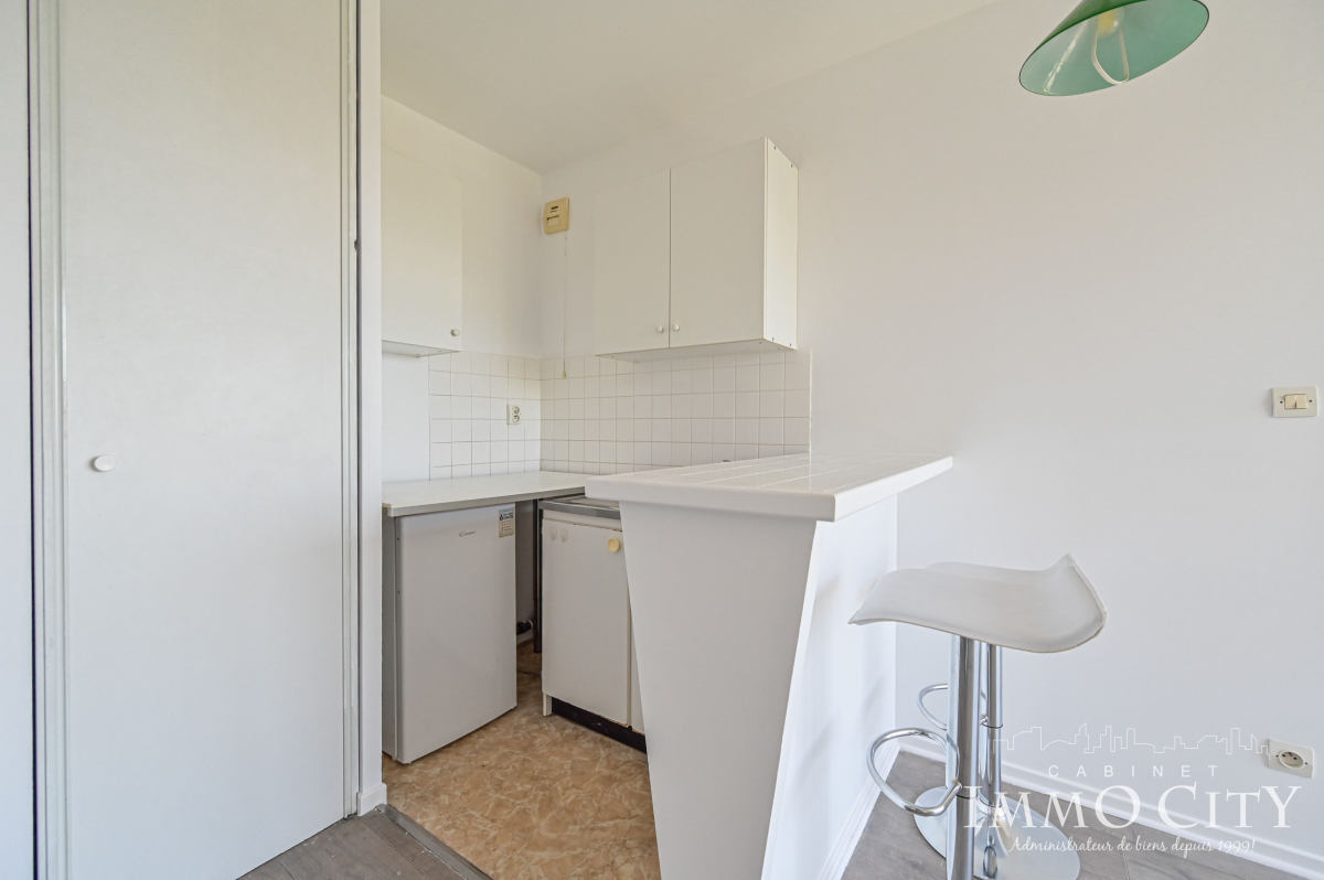 Location Appartement  1 pièce (studio) - 25m² 94320 Thiais