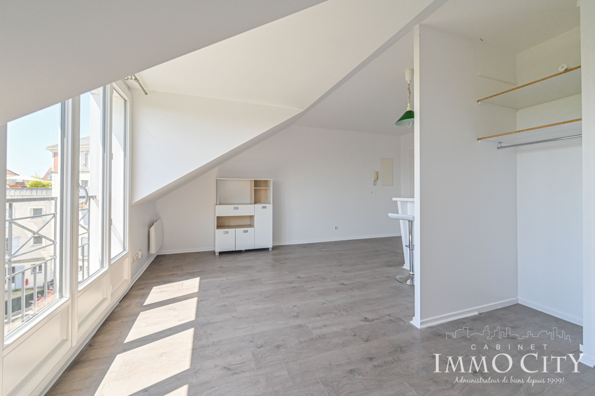 Location Appartement  1 pièce (studio) - 25m² 94320 Thiais