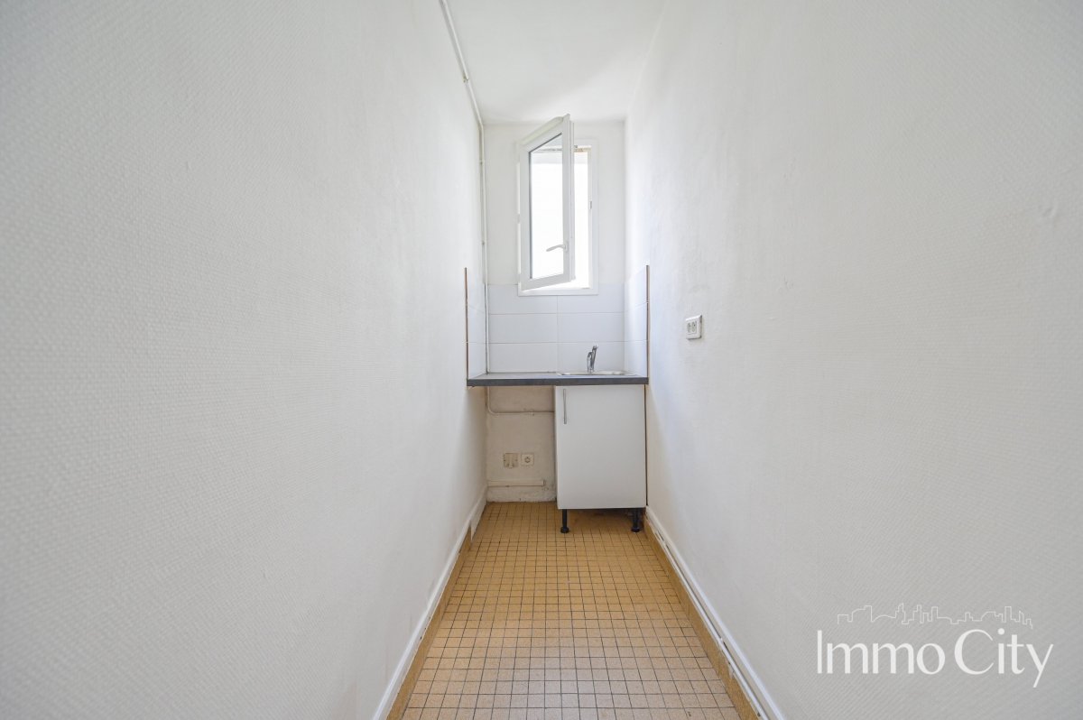 Location Appartement  1 pièce (studio) - 22.99m² 75018 Paris
