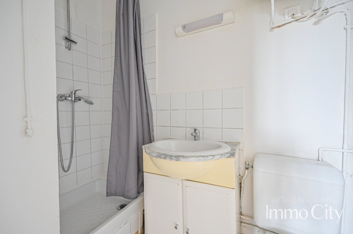 Location Appartement  1 pièce (studio) - 22.99m² 75018 Paris