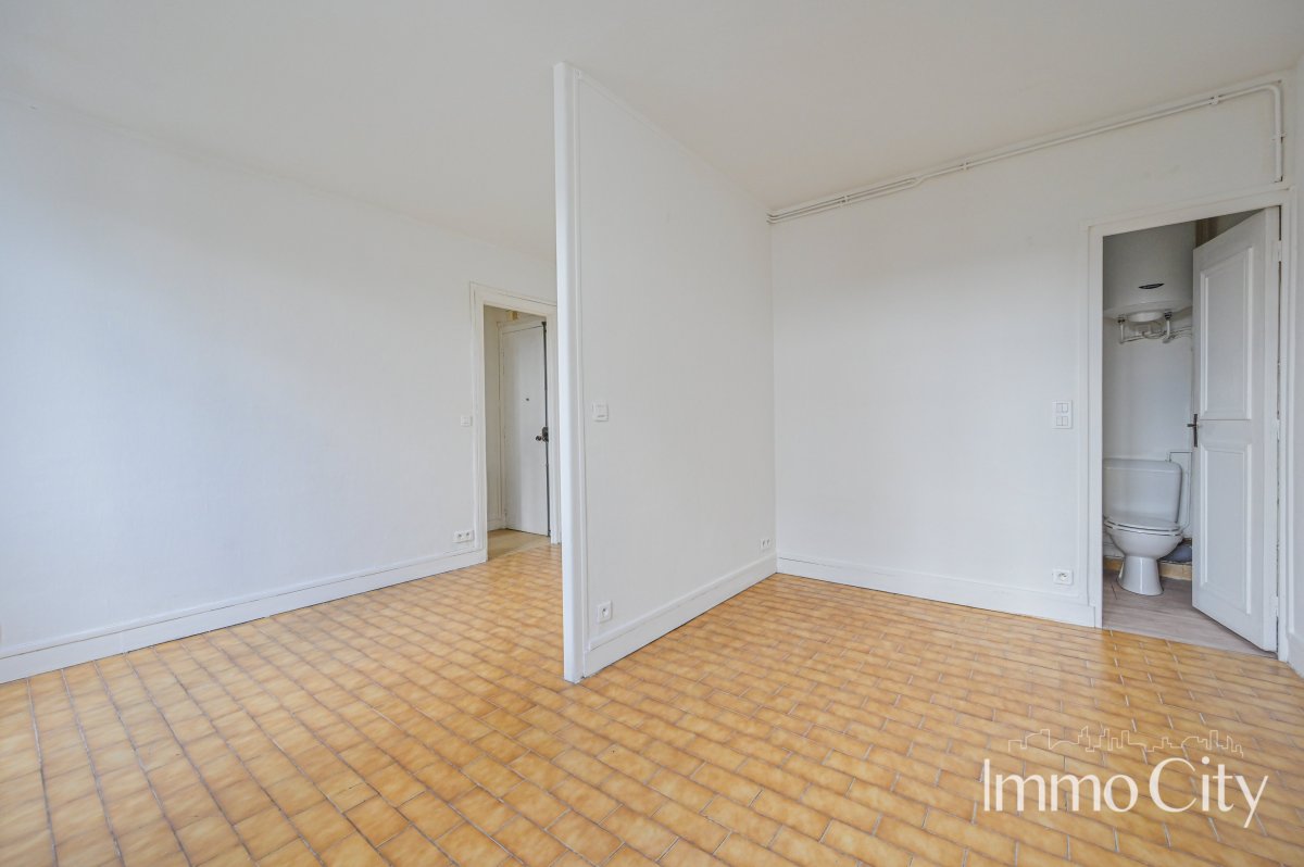 Location Appartement  1 pièce (studio) - 22.99m² 75018 Paris