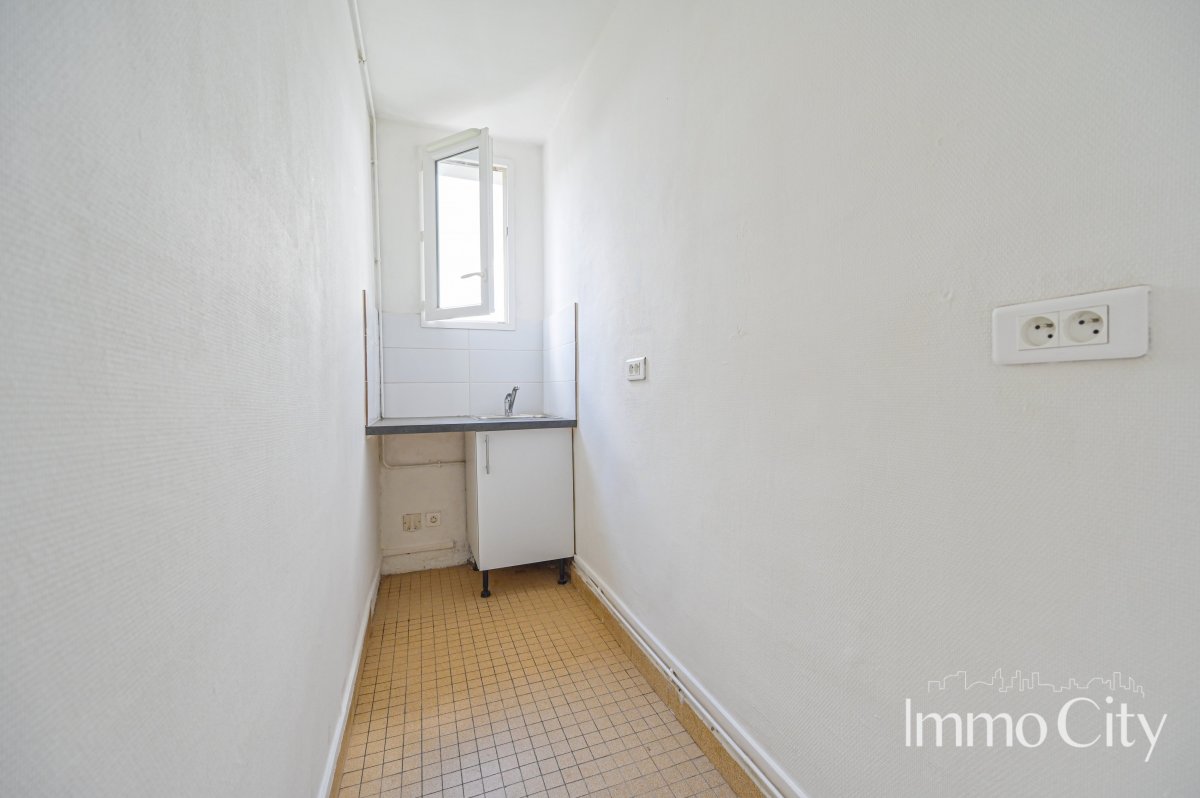 Location Appartement  1 pièce (studio) - 22.99m² 75018 Paris