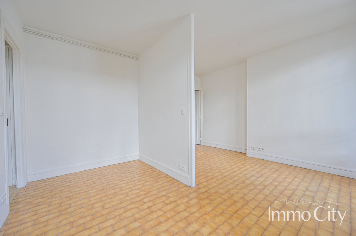 Location Appartement  1 pièce (studio) - 22.99m² 75018 Paris
