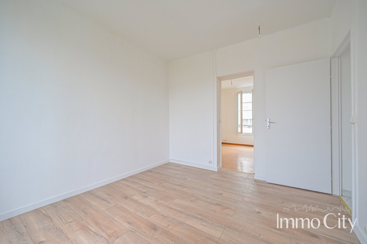 Location Appartement  2 pièces - 27.49m² 94600 Choisy-le-roi