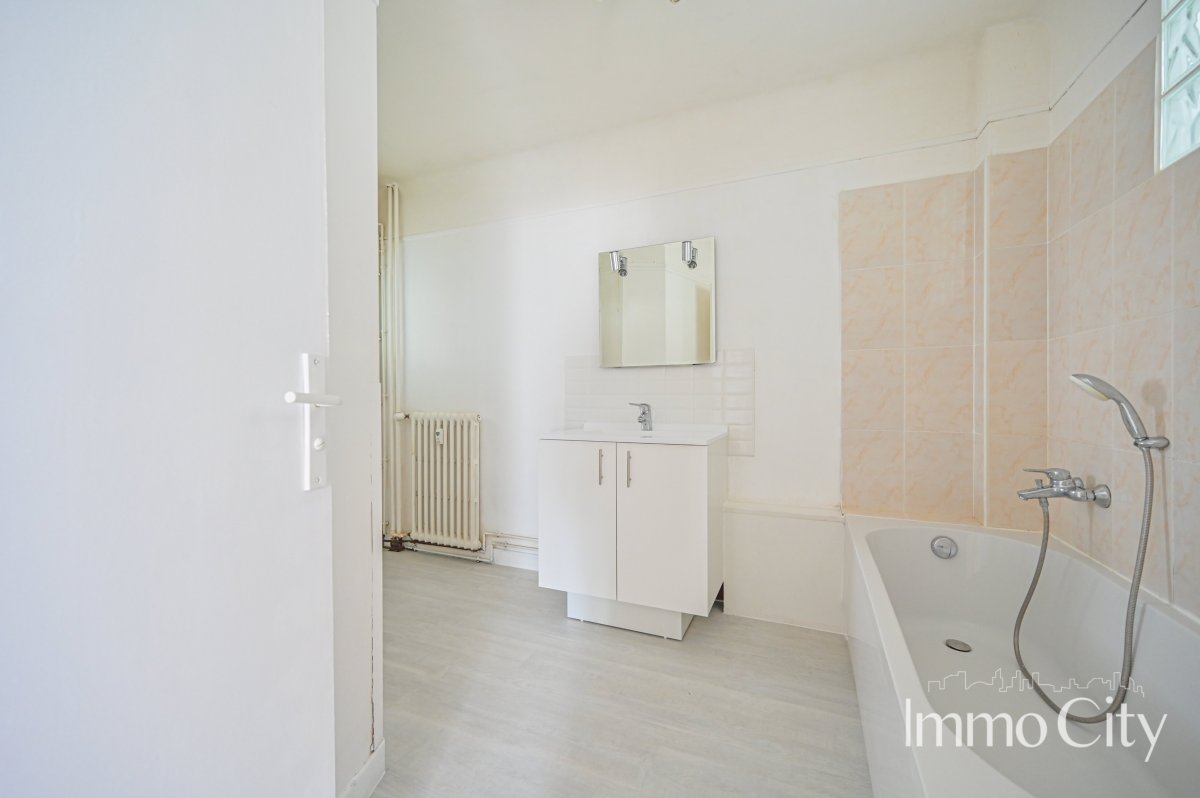 Location Appartement  1 pièce (studio) - 39.25m² 94320 Thiais