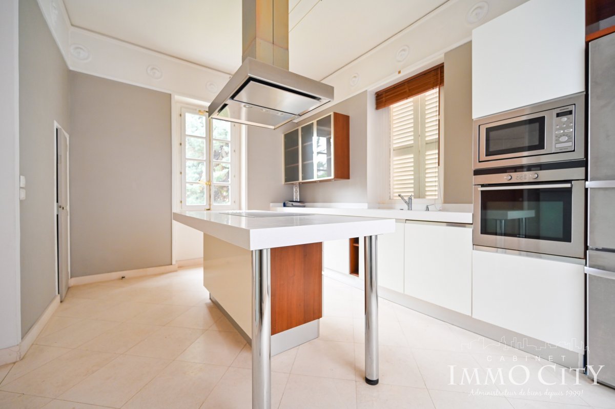 Vente Maison  6 pièces - 155m² 94320 Thiais