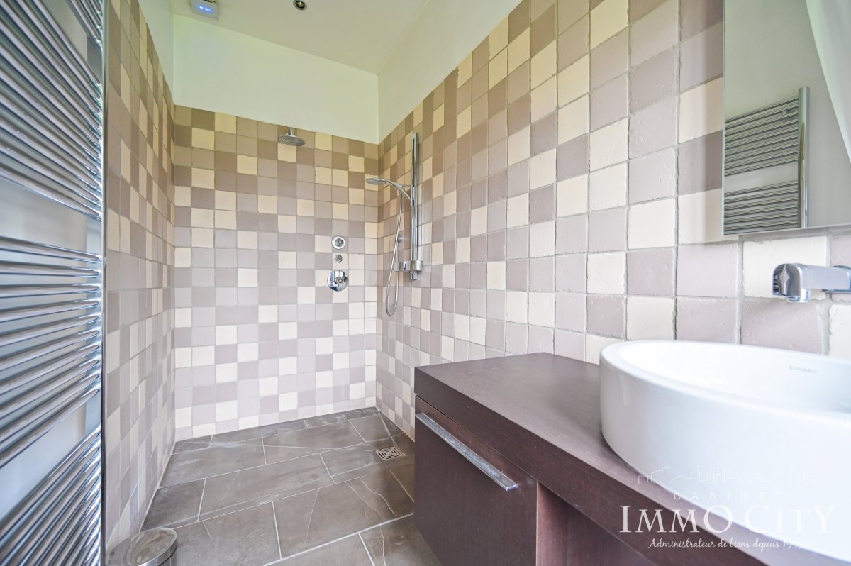 Vente Maison  6 pièces - 155m² 94320 Thiais