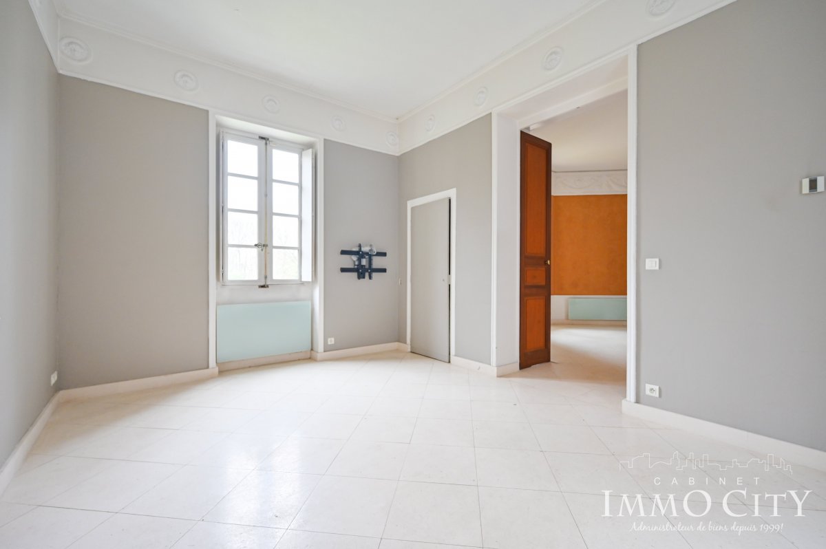 Vente Maison  6 pièces - 155m² 94320 Thiais