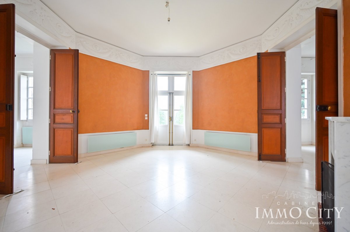 Vente Maison  6 pièces - 155m² 94320 Thiais