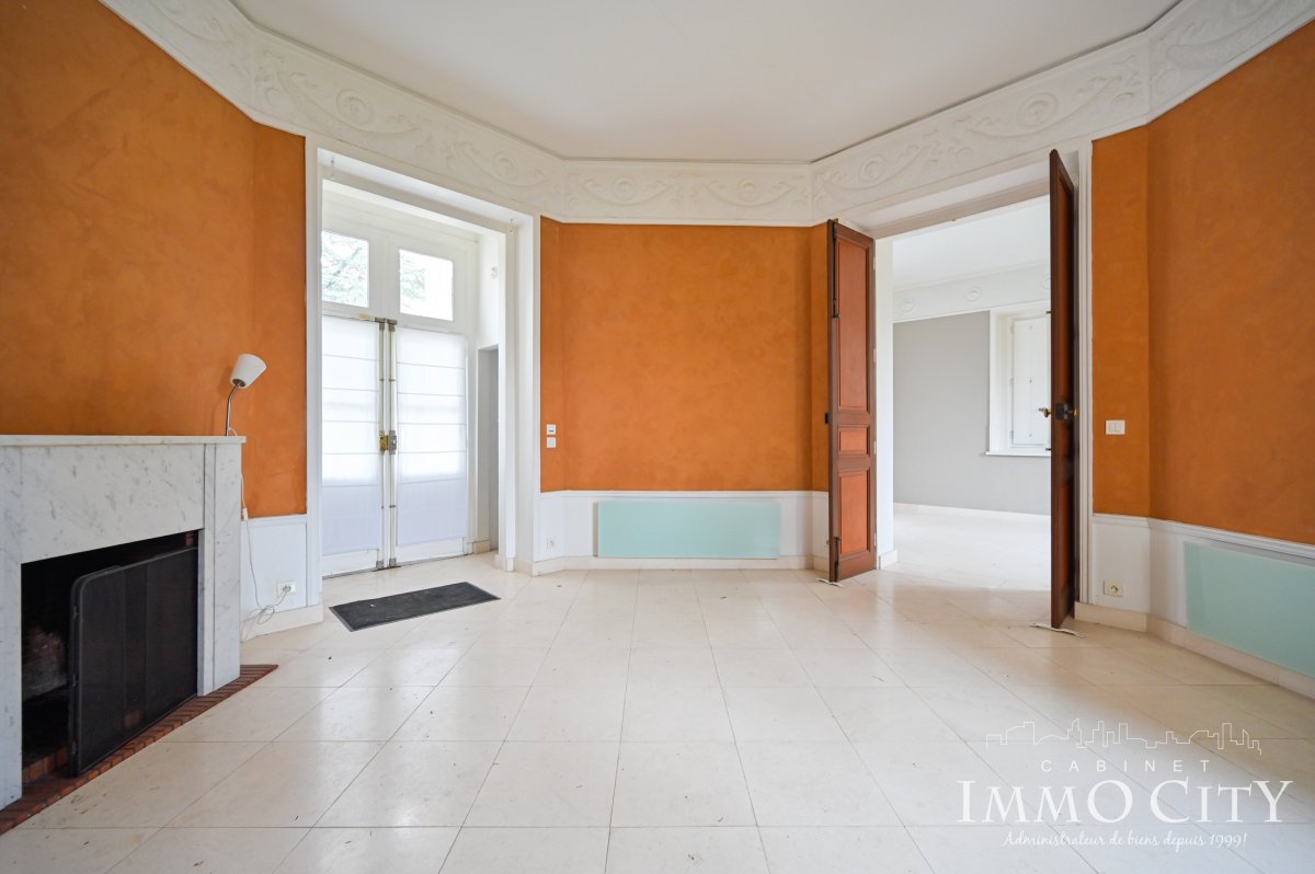 Vente Maison  6 pièces - 155m² 94320 Thiais